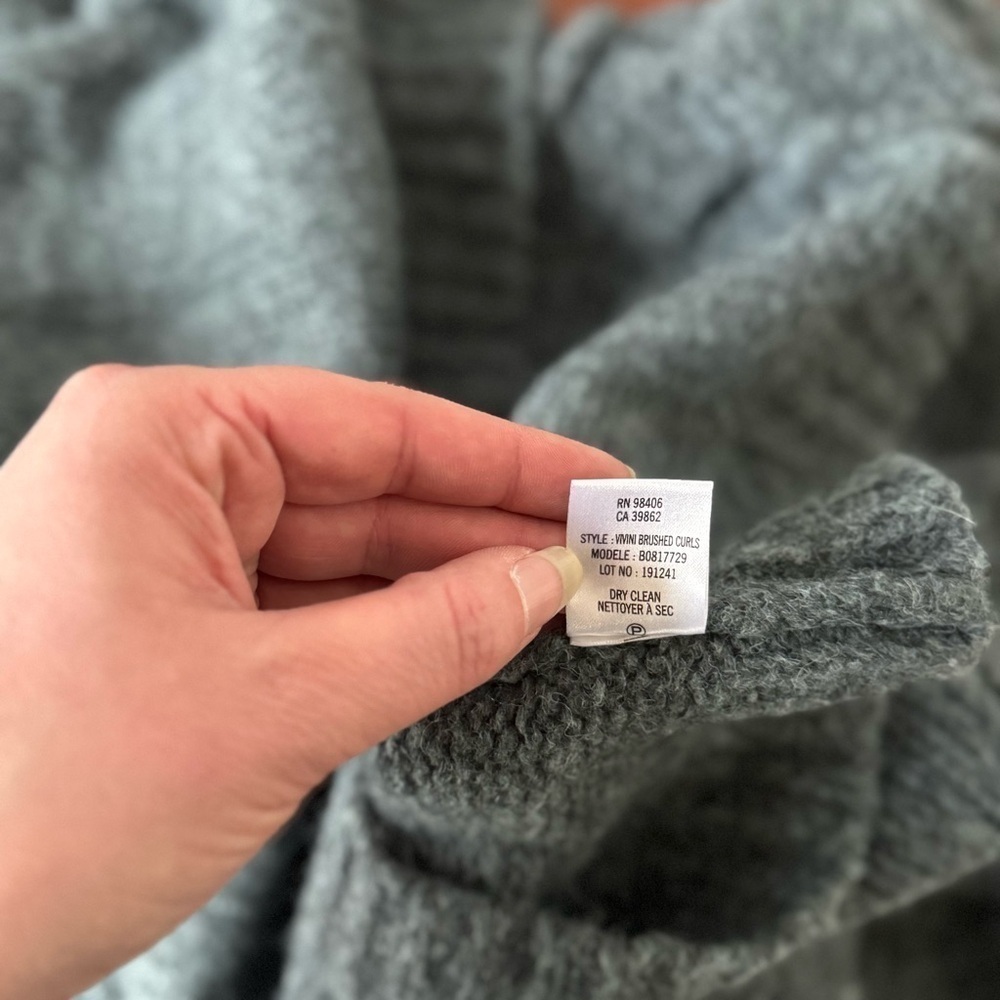 Theory Gray V-Neck Vivini Cable Knit Twist Sweater in Alpaca Wool Sz M - Picture 9 of 12